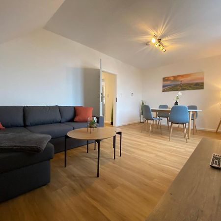 Charmante Altbauwohnung An Der Kesselschleuse 3 Emden Exteriör bild