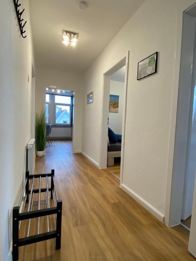 Charmante Altbauwohnung An Der Kesselschleuse 3 Emden Exteriör bild